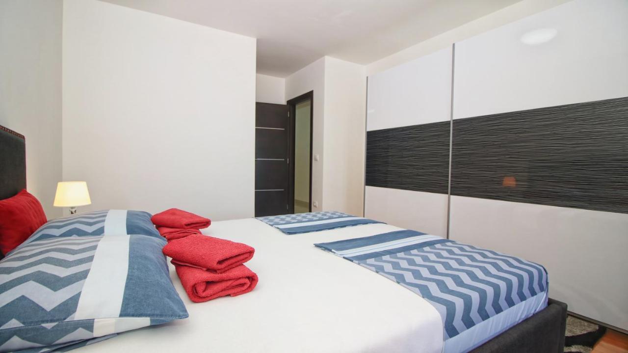 Guesthouse Esma Ровин Екстериор снимка